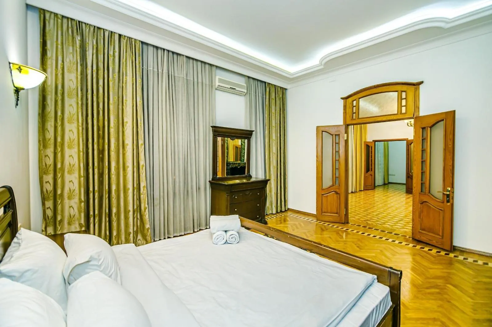 Apartment Big Palace Baku 0*,