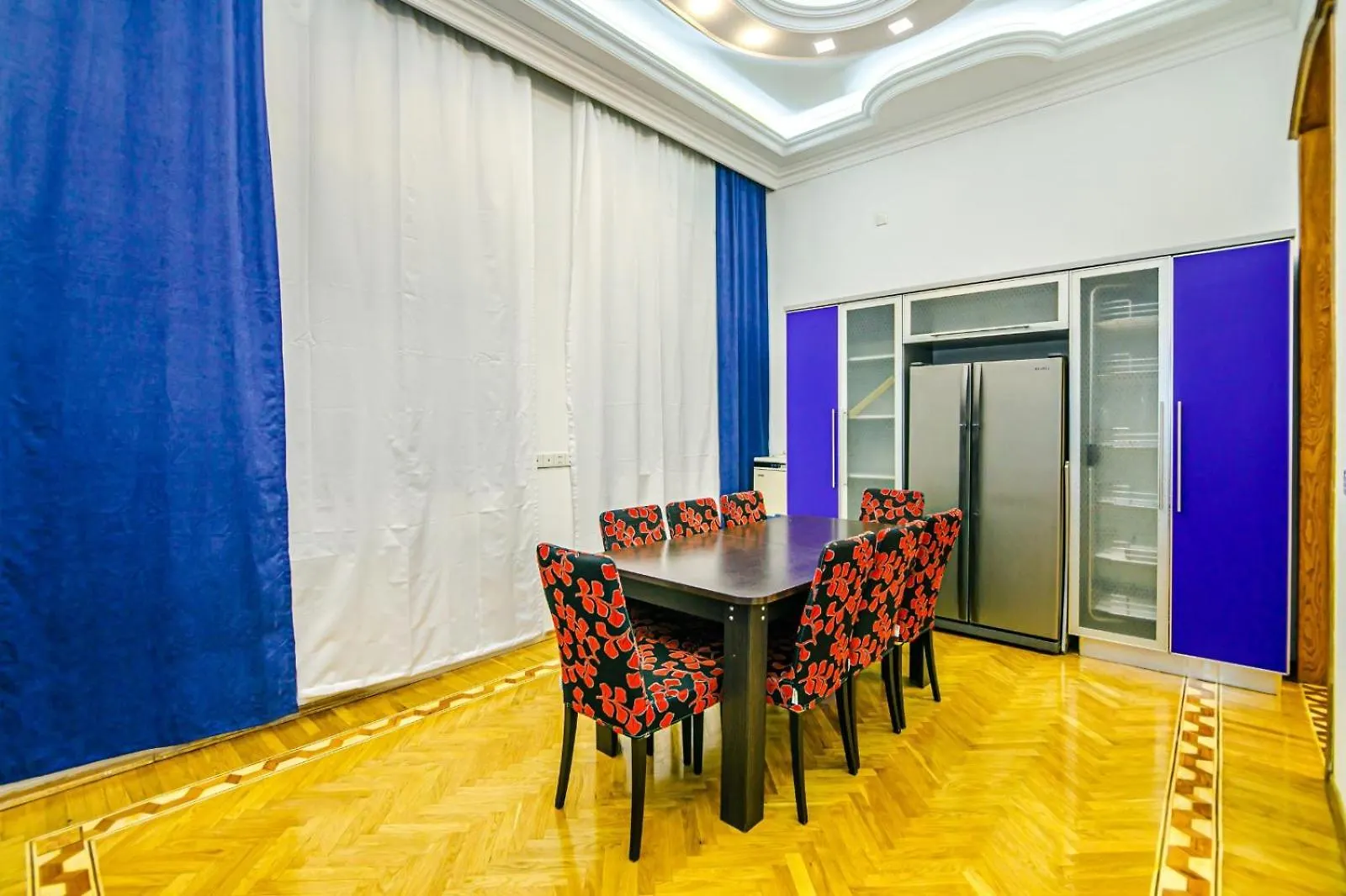 Apartment Big Palace Baku 0*,